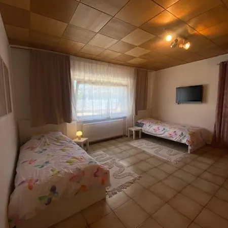 Erdgeschoss, Eigener Eingang, 2 Einzelbetten Appartement